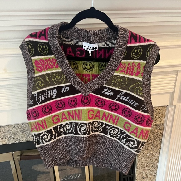 Ganni Vest - Picture 1 of 2